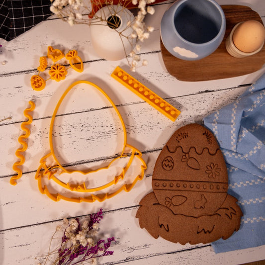 Oeuf géant à décorer (19 cm) + 7 mini tampons - emporte-pièces