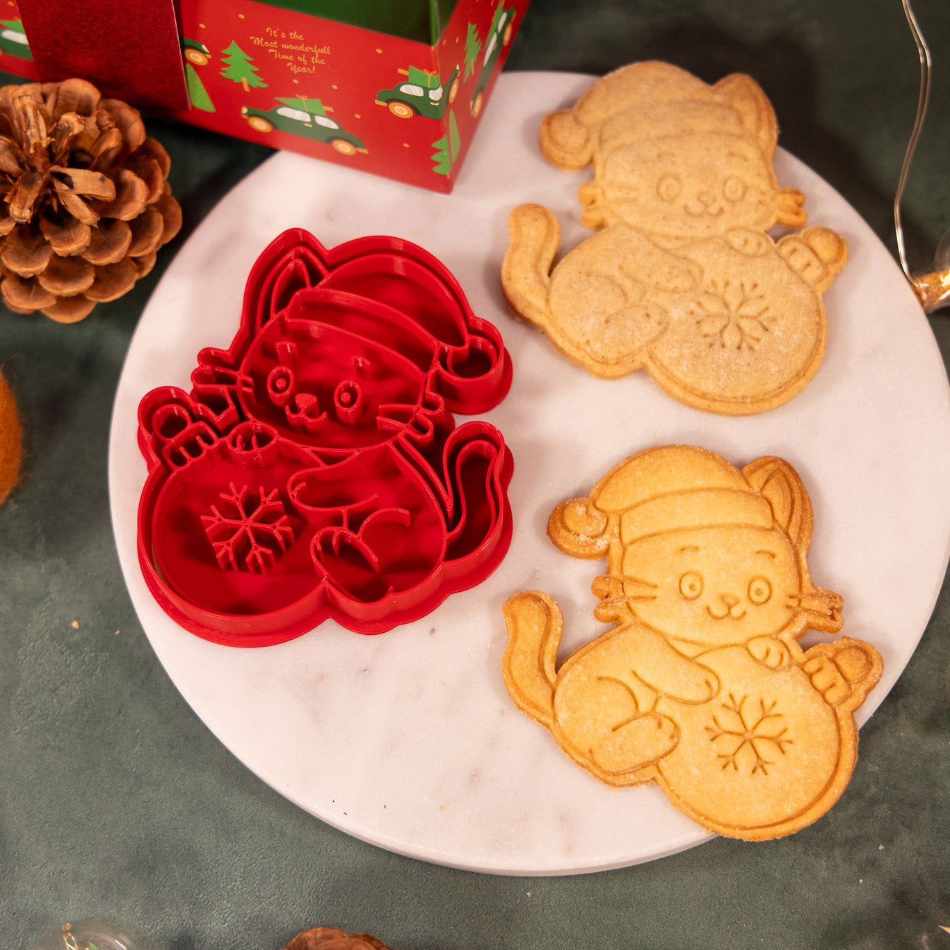 Chat boule de Noël - emporte-pièce