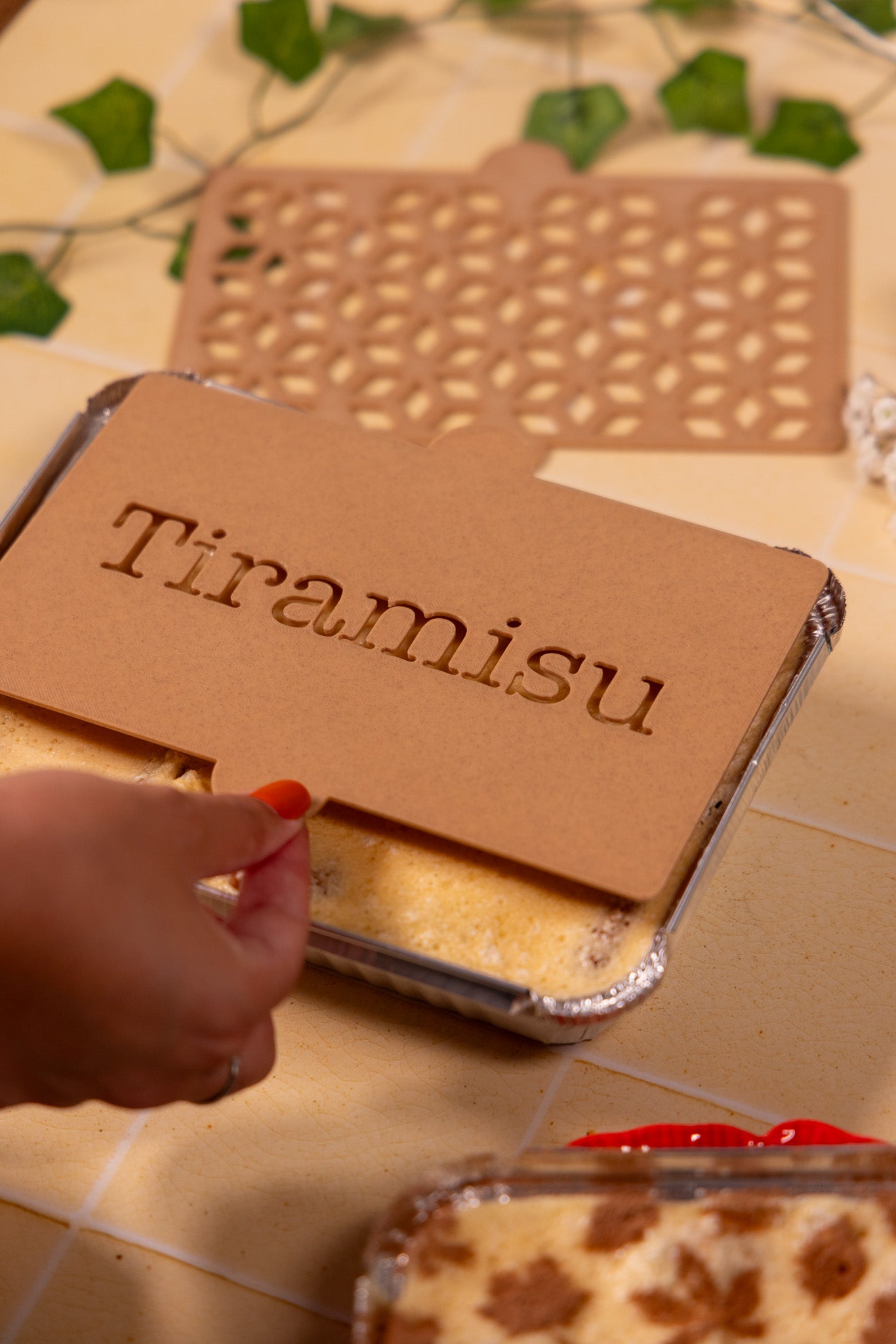 Pochoir Tiramisu – Texte Tiramisu