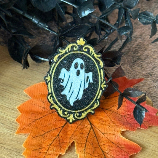 Broche Médaillon Fantôme