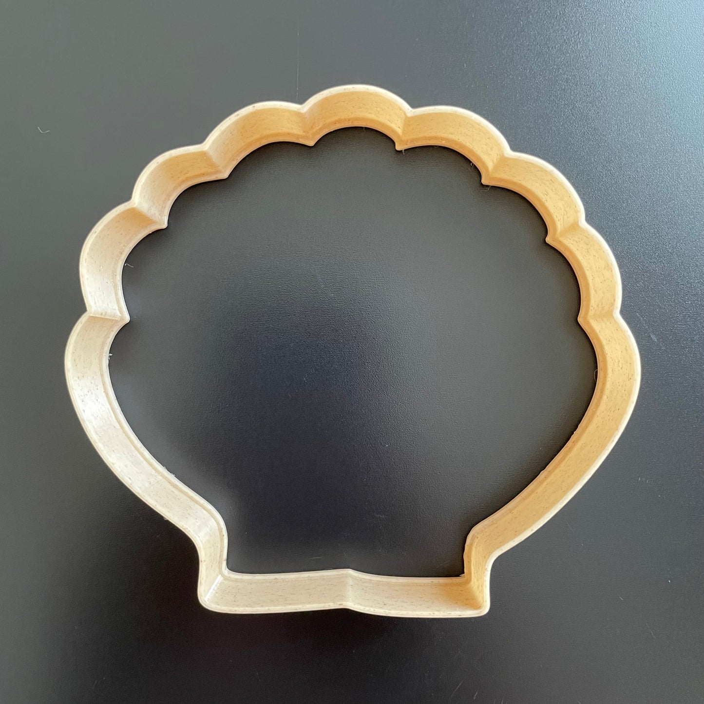 Shell cookie cutter